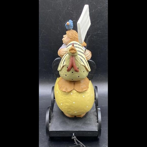 Williraye Studios Folk Art ~ EGG MONEY (Girl on Egg Pull Toy) ~ WW7421 - Picture 6 of 9